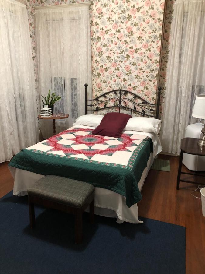 Rose Corner Inn Hillsdale 外观 照片